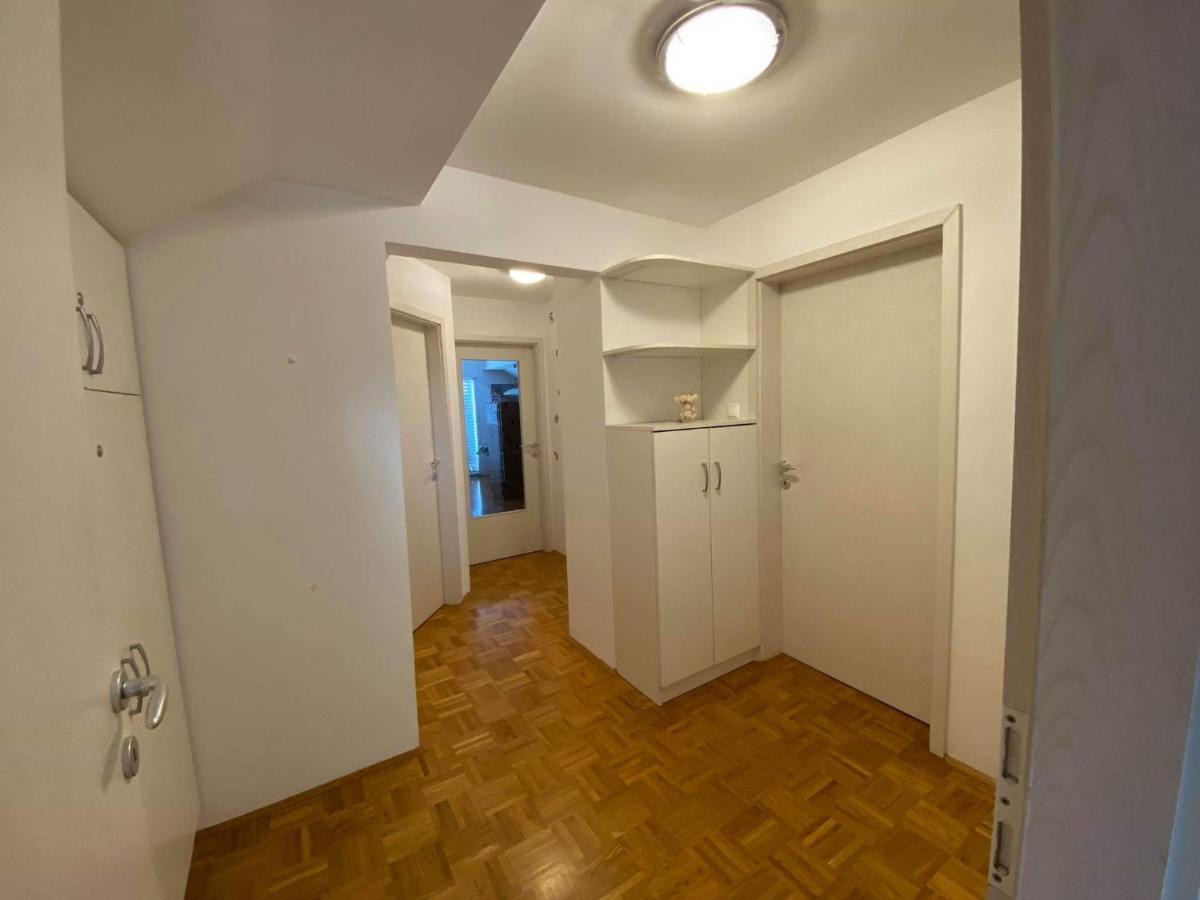 Apartment Kranj - Huge Terrace, Free P, Wi - Fi, Ac Zewnętrze zdjęcie
